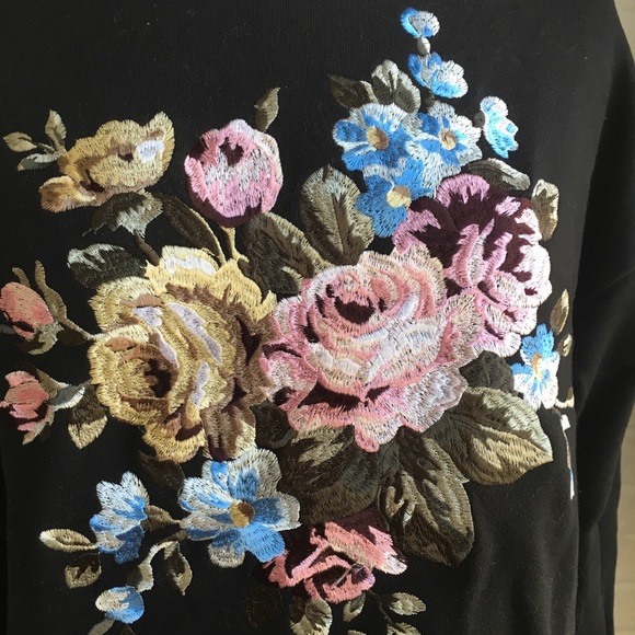 Floral embroidered sweatshirt - Picture 2 of 3